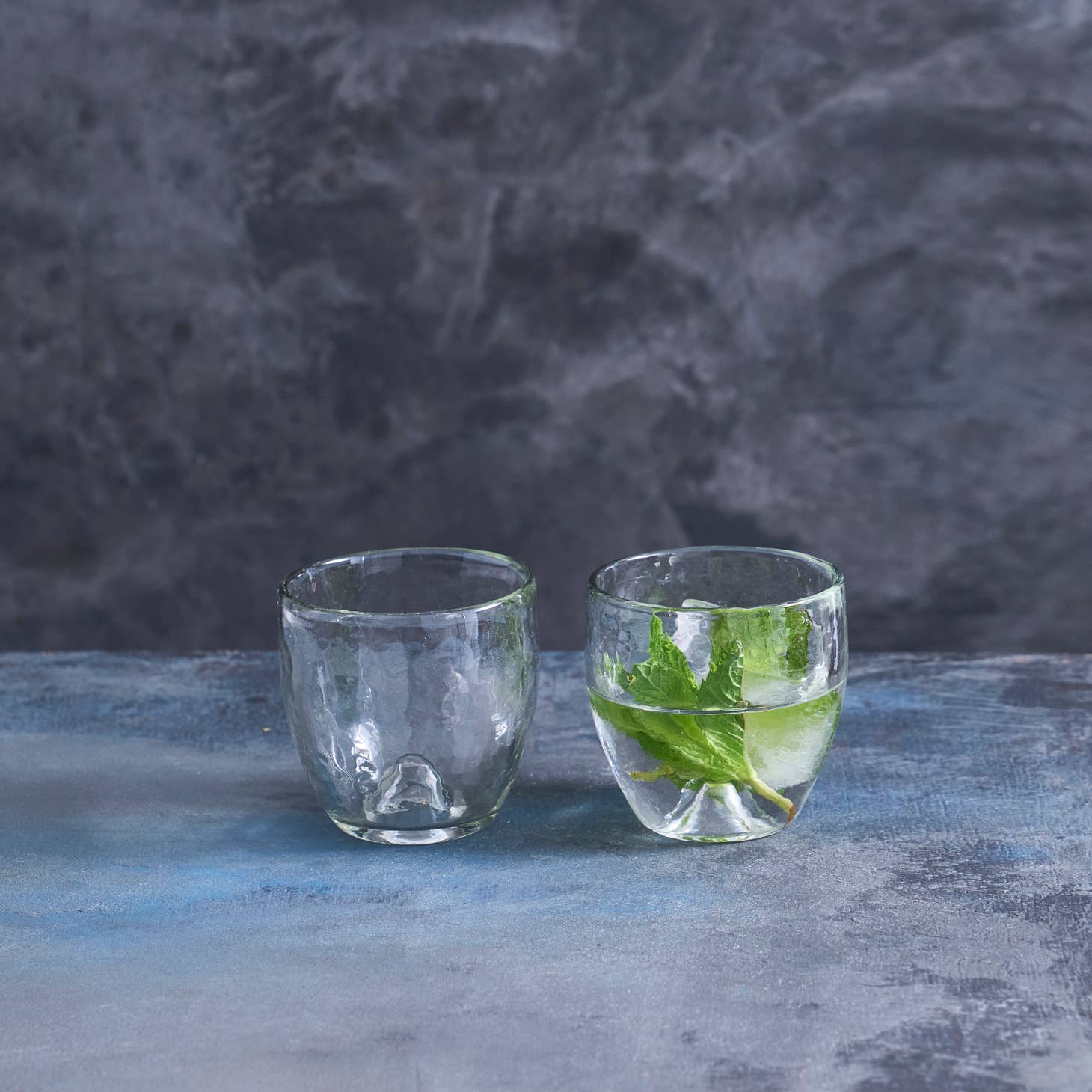 Pebbled Punt Glass